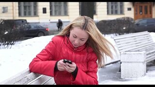 ���ਾਨੂੰਨੀ ਉਮਰ ਦੇ ਨੌਜਵਾਨ ਸੋਹਣੀ ਕੁੜੀ ਚਾਹੁੰਦਾ ਹੈ ਕੁਝ ਸੈਕਸ