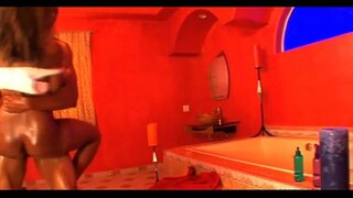 ���ੀਬਰ ਸੈਕਸ ਅੰਤਰਜਾਤੀ